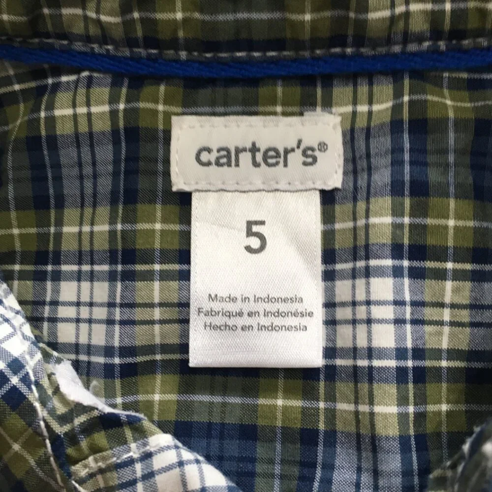 Carter's boy's long sleeved plaid shirt size 5